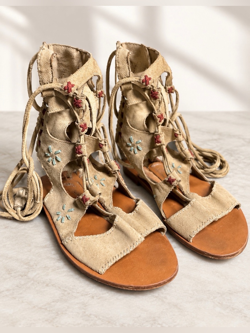 Musse & Cloud EUR 38 hamme taupe suede zip up back embroidered sandals